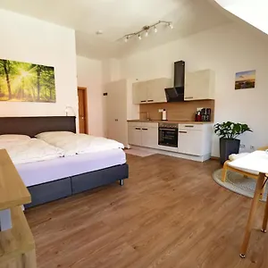 Apartment Pretti - Neues Modern Eingerichtetes - Mitten Im Stadtzentrum